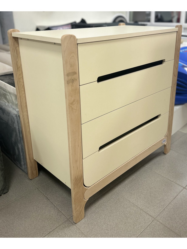 Մանկական կամոդ ՝ Թաթիկ